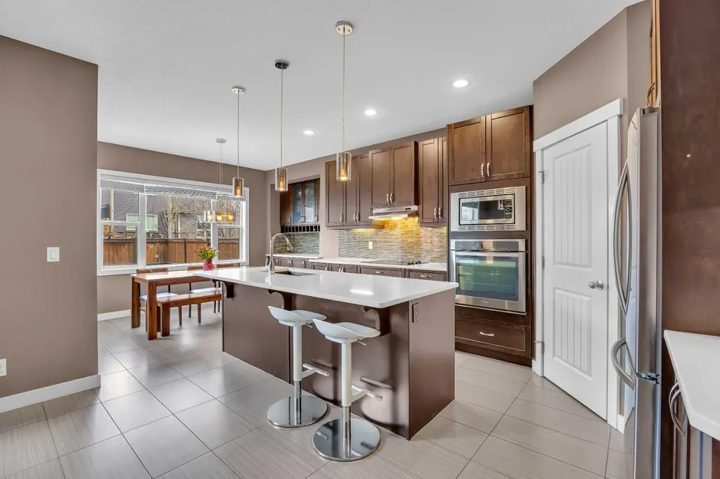 131 Sherwood Street NW Calgary AB T3R 0P1