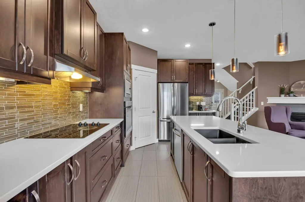 131 Sherwood Street NW Calgary AB T3R 0P1