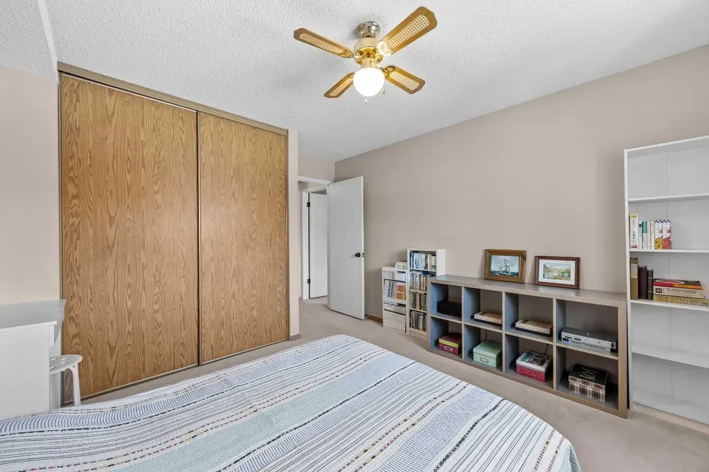 316 Coventry Close NE Calgary AB T3K 4C5