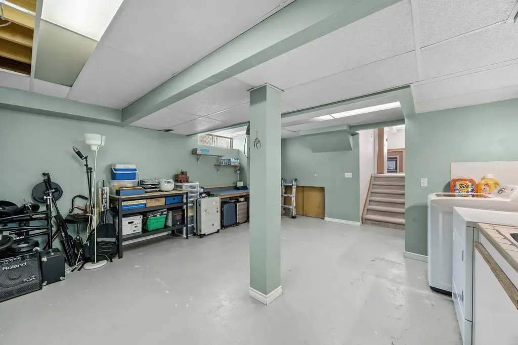 316 Coventry Close NE Calgary AB T3K 4C5