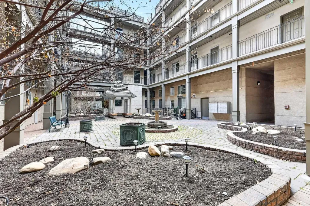 527 15 Avenue SW Calgary AB t2r1r5