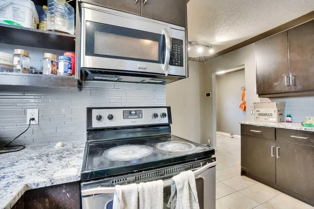 528 Whiteridge Way NE Calgary AB T1Y2Y4