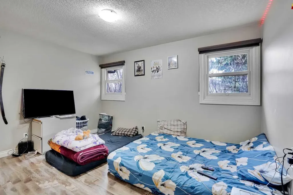 528 Whiteridge Way NE Calgary AB T1Y2Y4