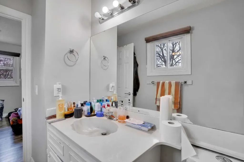 528 Whiteridge Way NE Calgary AB T1Y2Y4