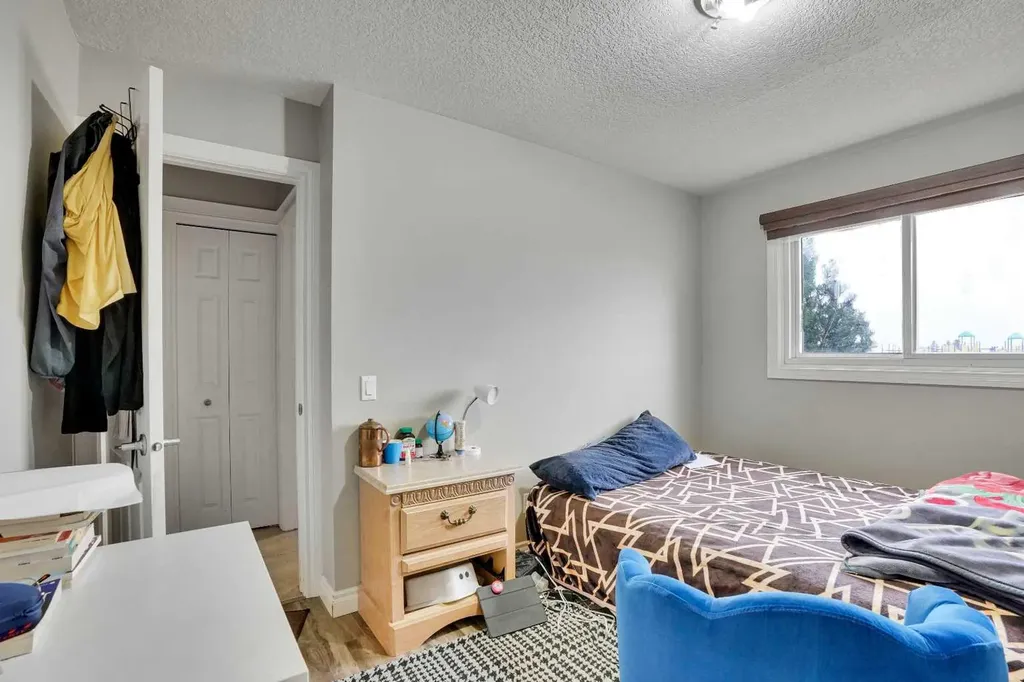 528 Whiteridge Way NE Calgary AB T1Y2Y4