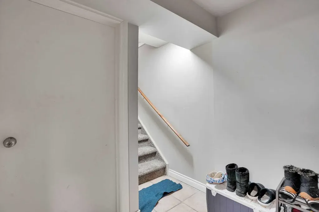 528 Whiteridge Way NE Calgary AB T1Y2Y4