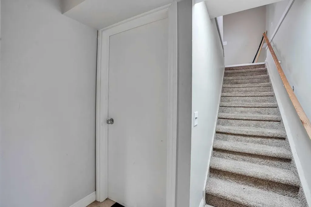 528 Whiteridge Way NE Calgary AB T1Y2Y4