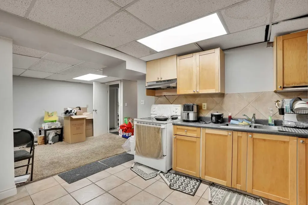 528 Whiteridge Way NE Calgary AB T1Y2Y4