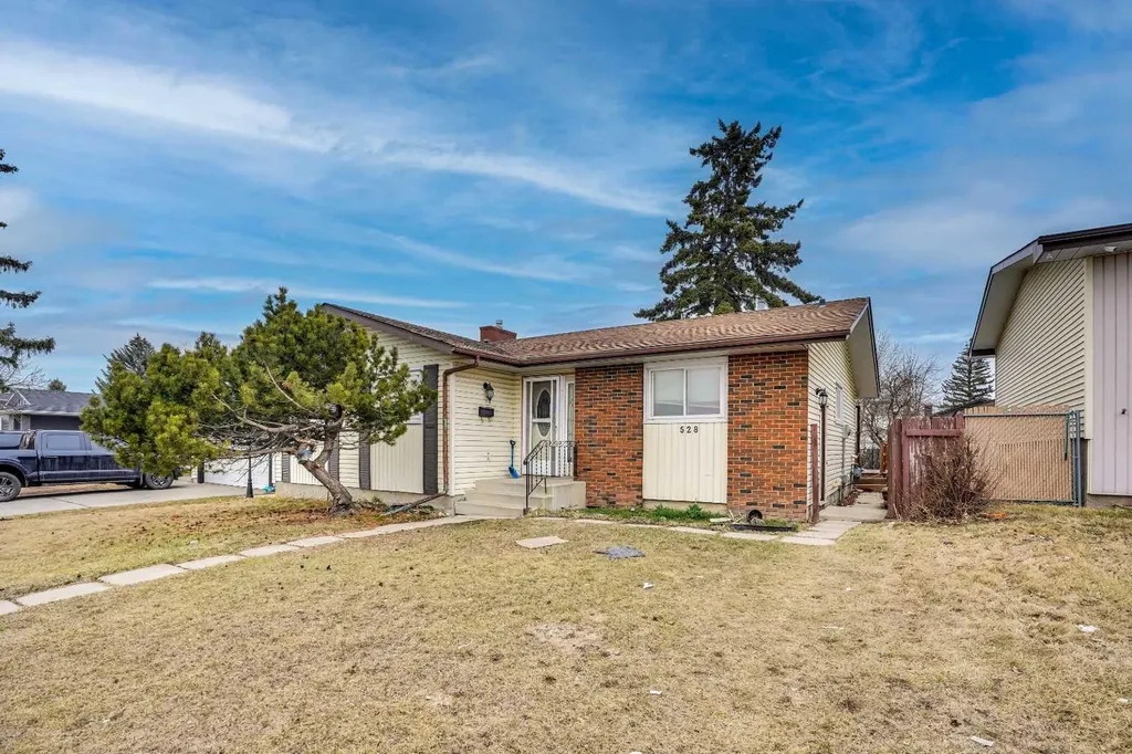 528 Whiteridge Way NE Calgary AB T1Y2Y4