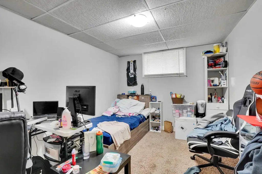 528 Whiteridge Way NE Calgary AB T1Y2Y4