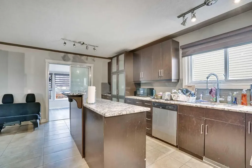 528 Whiteridge Way NE Calgary AB T1Y2Y4