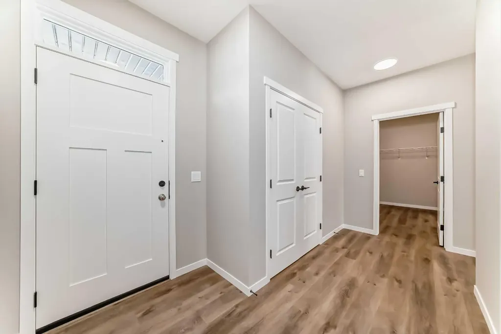 50 Magnolia Gardens SE Calgary AB T3M 2P6