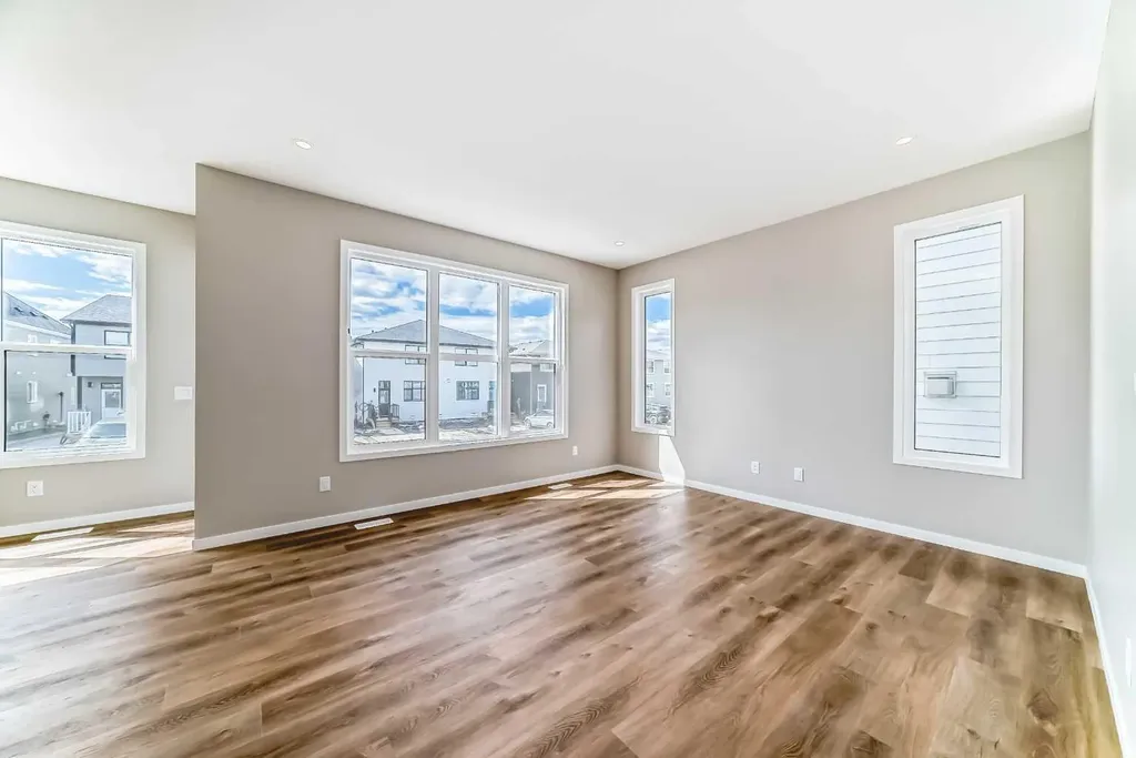 50 Magnolia Gardens SE Calgary AB T3M 2P6