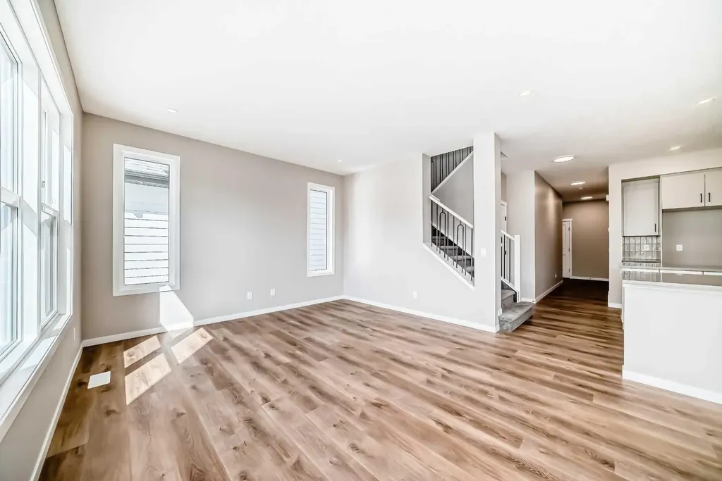 50 Magnolia Gardens SE Calgary AB T3M 2P6