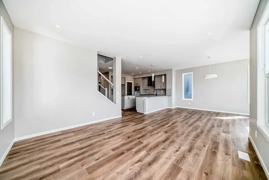 50 Magnolia Gardens SE Calgary AB T3M 2P6