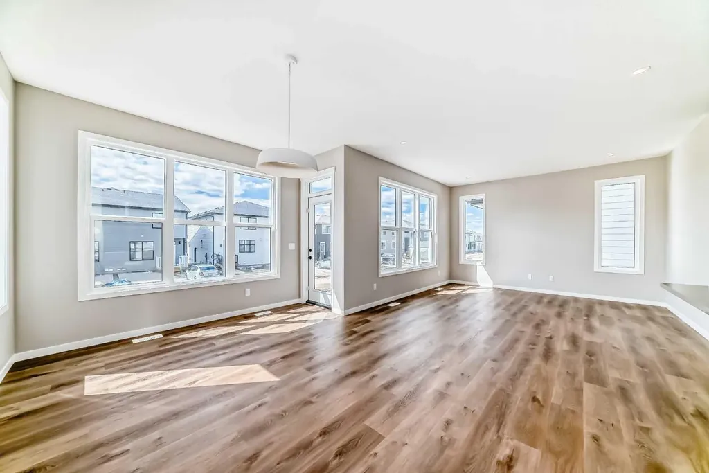 50 Magnolia Gardens SE Calgary AB T3M 2P6