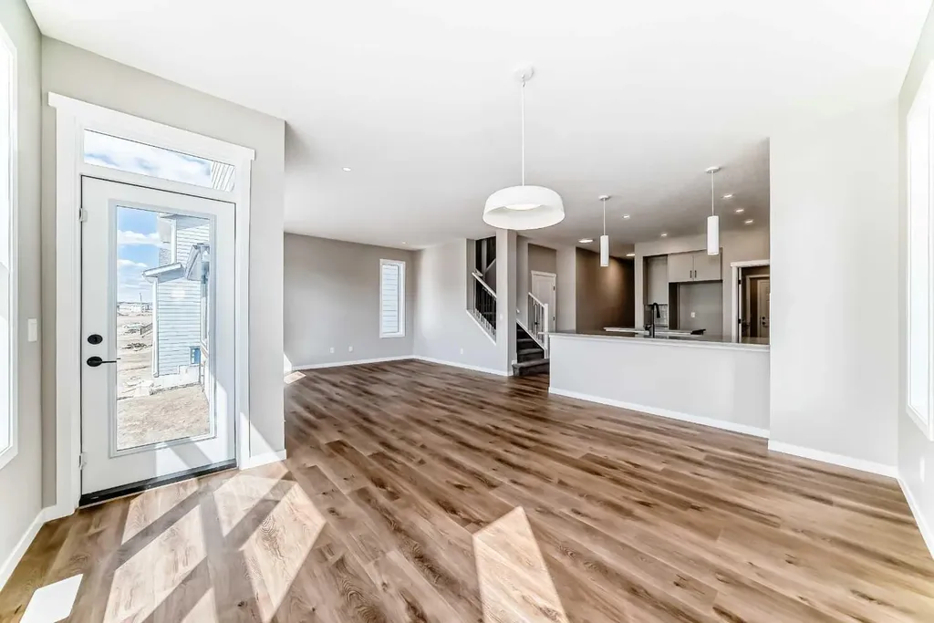 50 Magnolia Gardens SE Calgary AB T3M 2P6