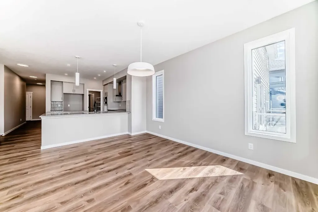 50 Magnolia Gardens SE Calgary AB T3M 2P6