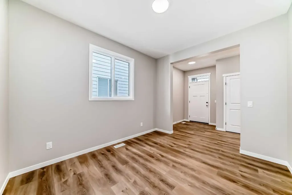 50 Magnolia Gardens SE Calgary AB T3M 2P6