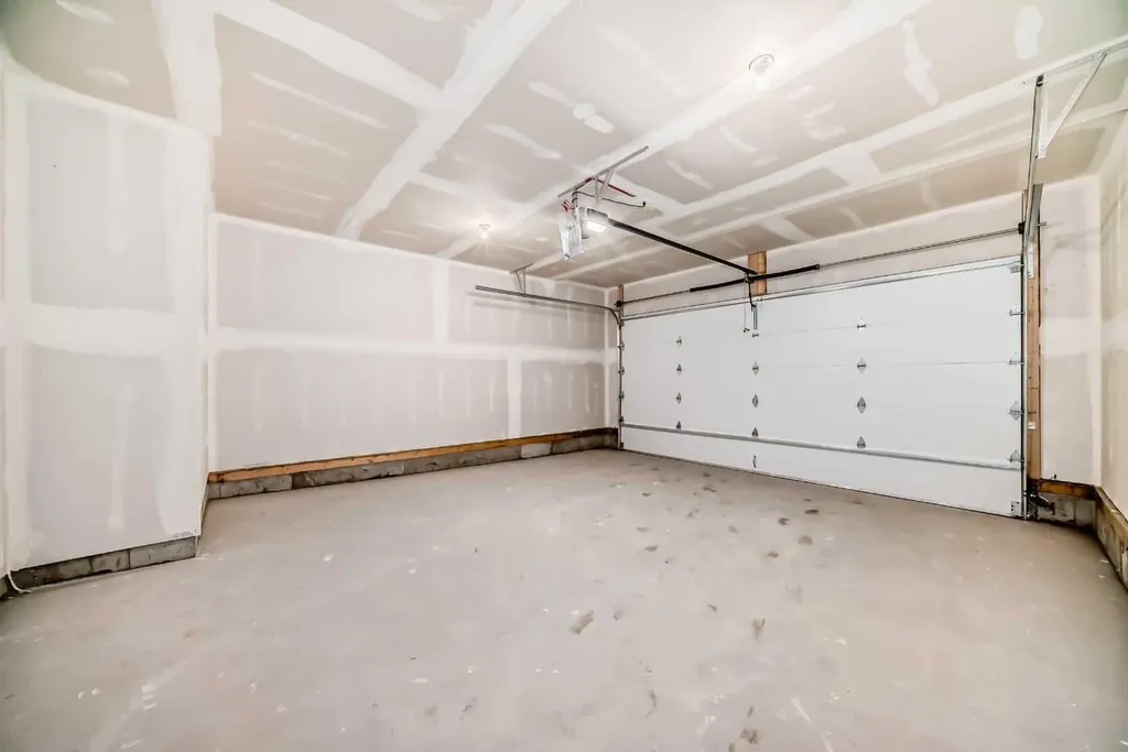 50 Magnolia Gardens SE Calgary AB T3M 2P6