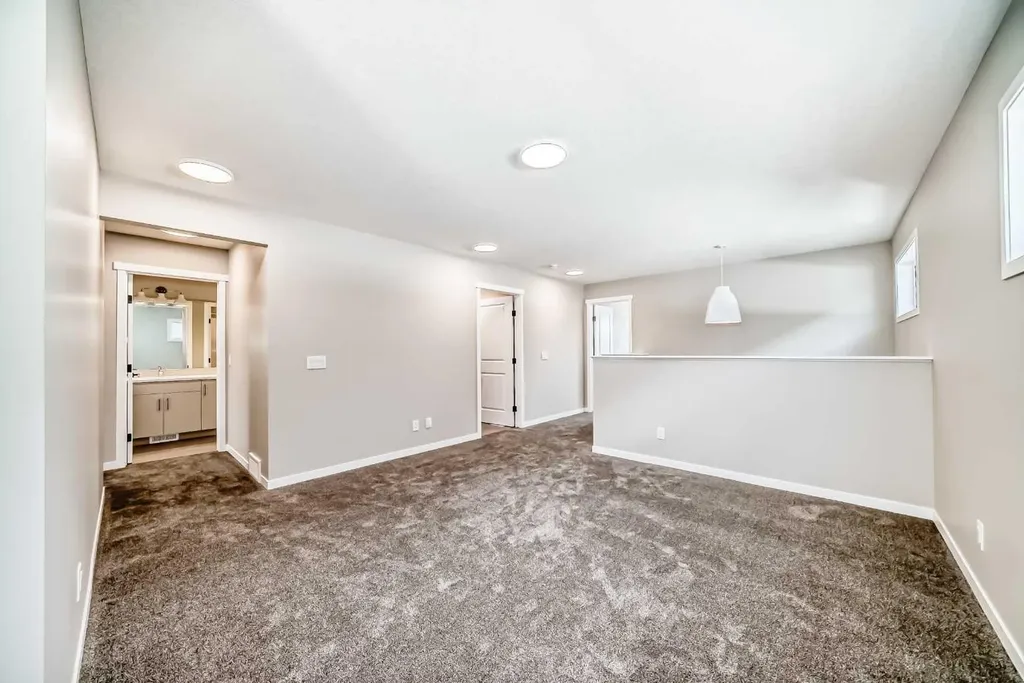50 Magnolia Gardens SE Calgary AB T3M 2P6