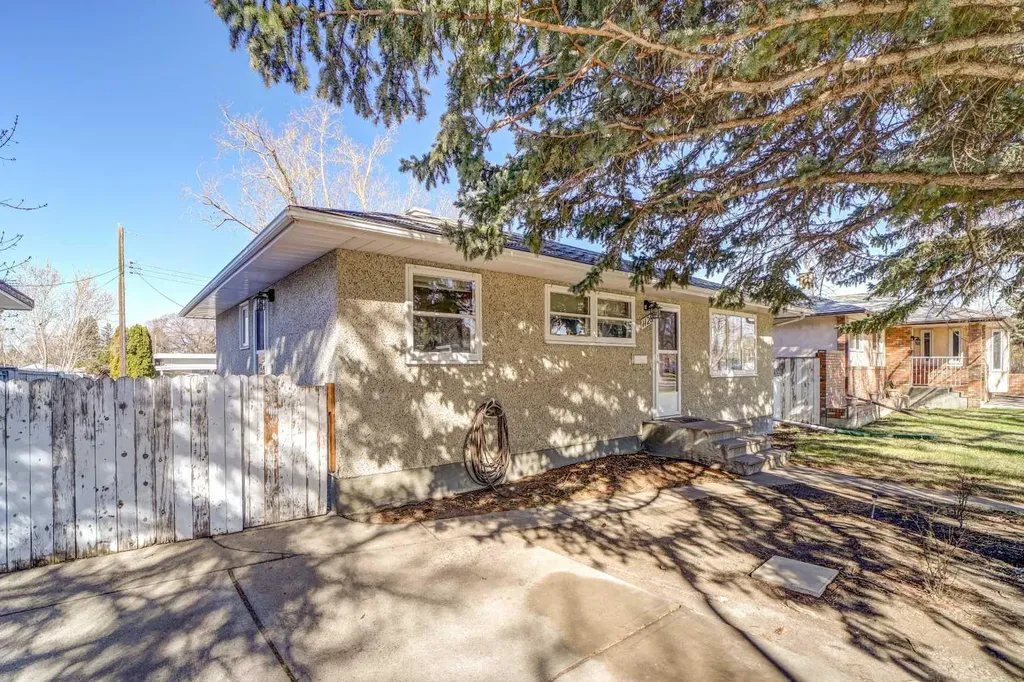 1126 23 N Lethbridge AB T1H 3T4