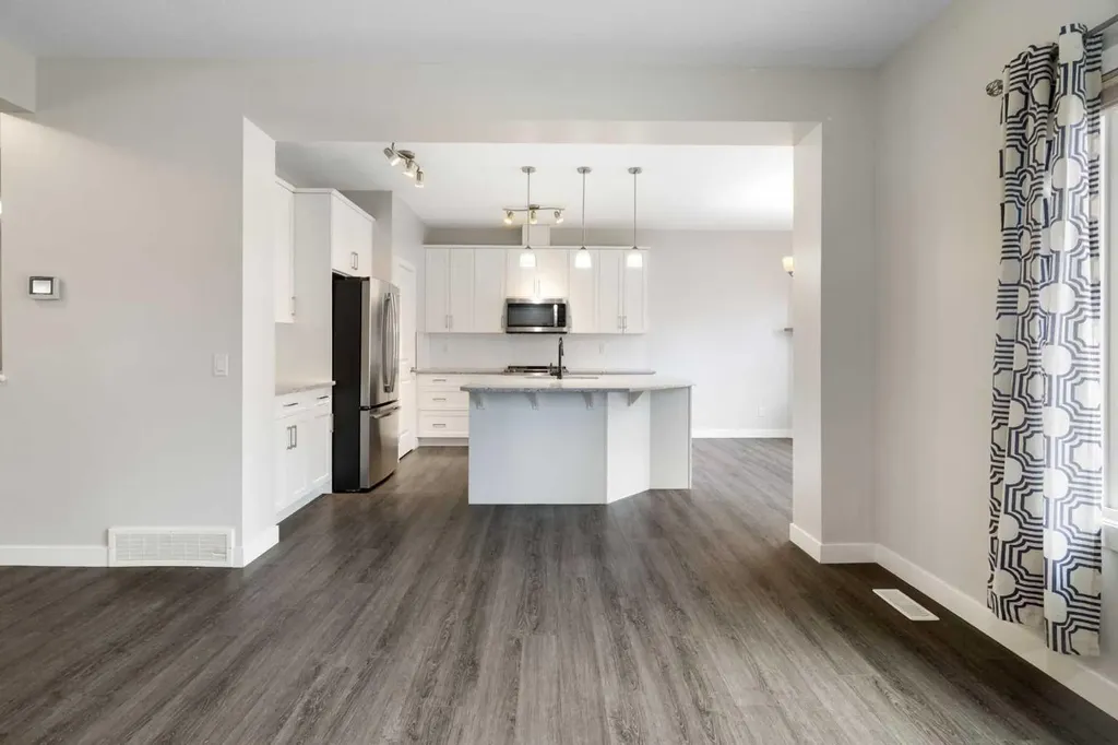 239 Kinniburgh Road Chestermere AB T1X 0Y7