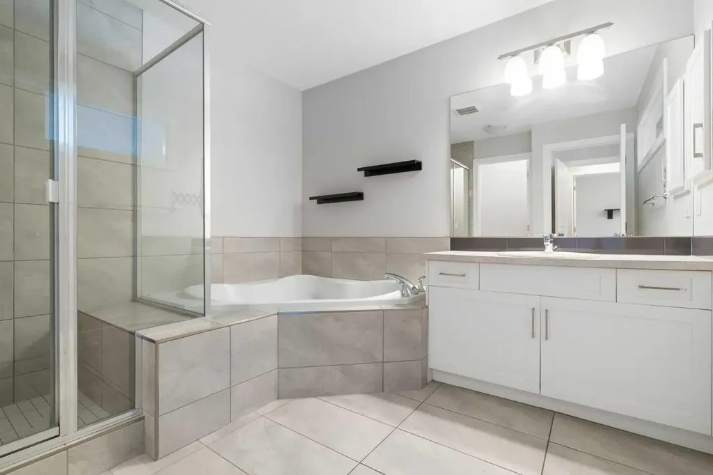 239 Kinniburgh Road Chestermere AB T1X 0Y7