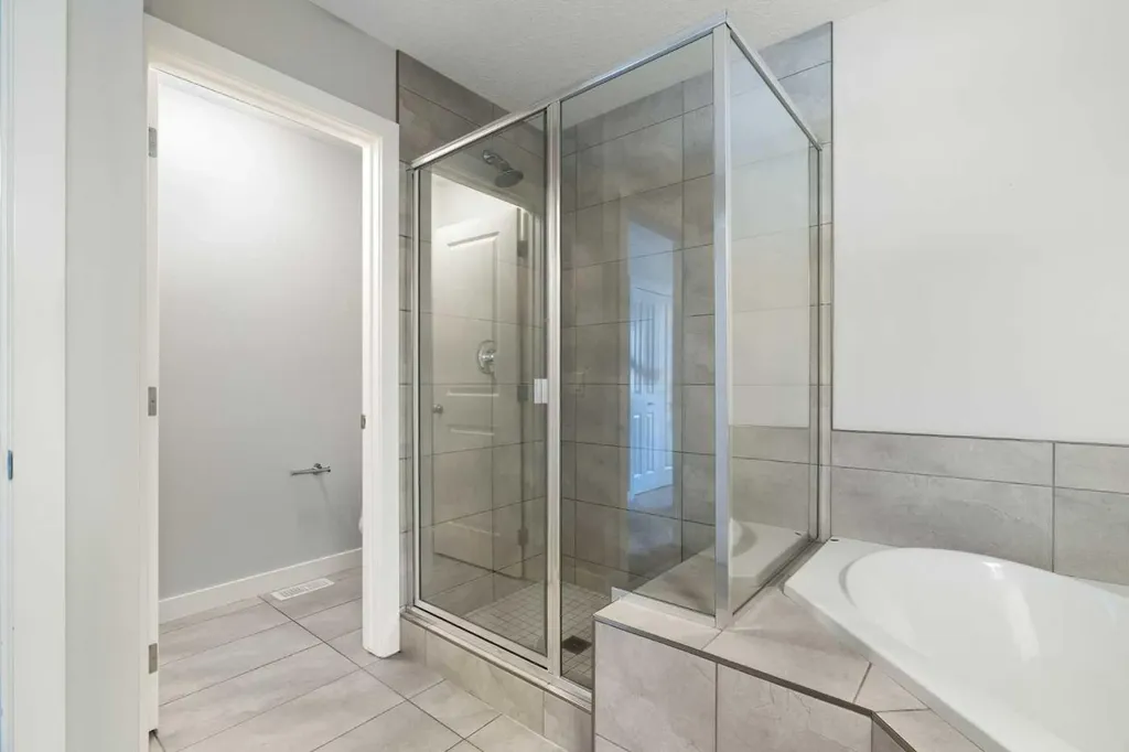 239 Kinniburgh Road Chestermere AB T1X 0Y7