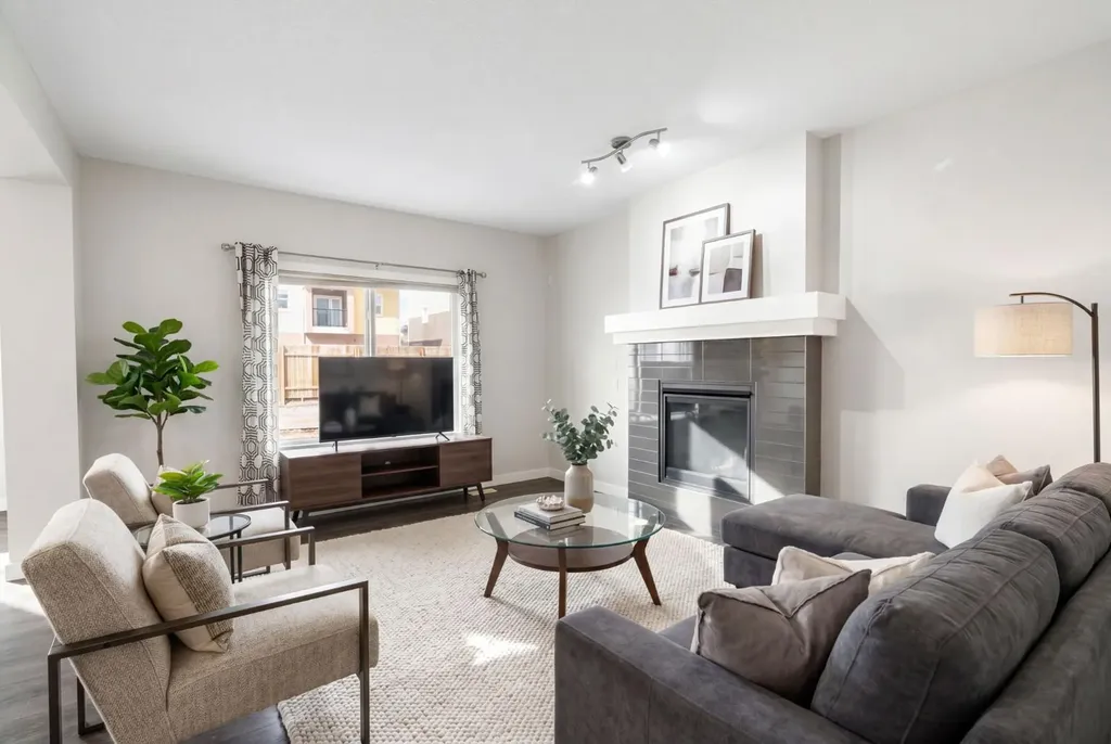 239 Kinniburgh Road Chestermere AB T1X 0Y7