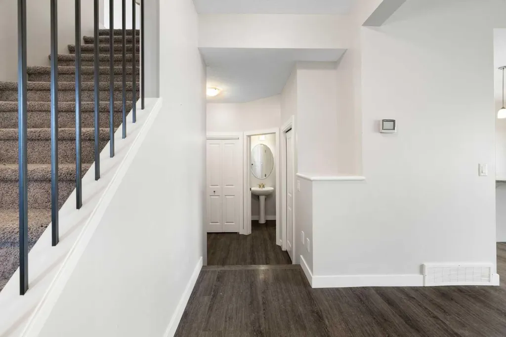 239 Kinniburgh Road Chestermere AB T1X 0Y7