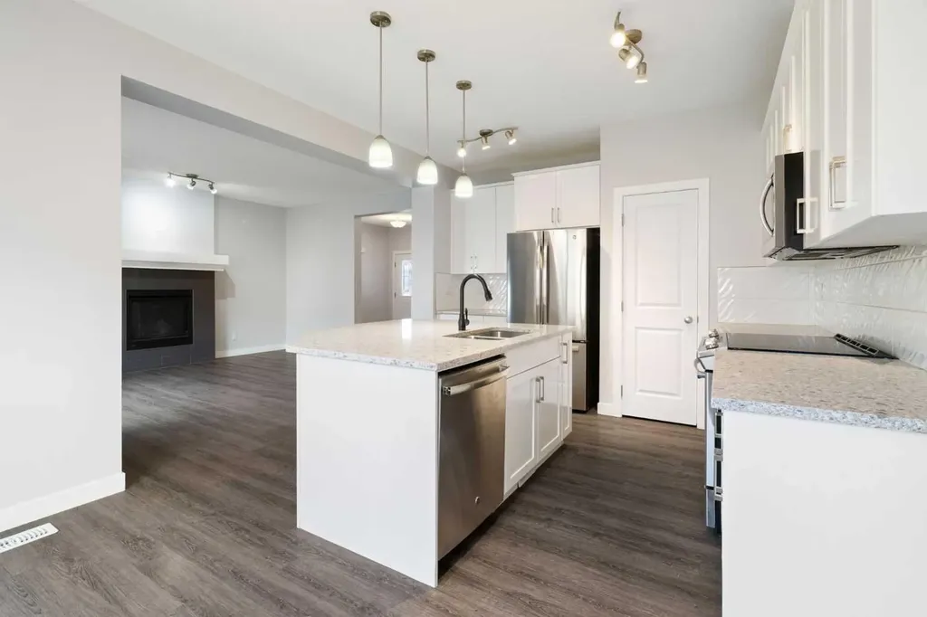 239 Kinniburgh Road Chestermere AB T1X 0Y7