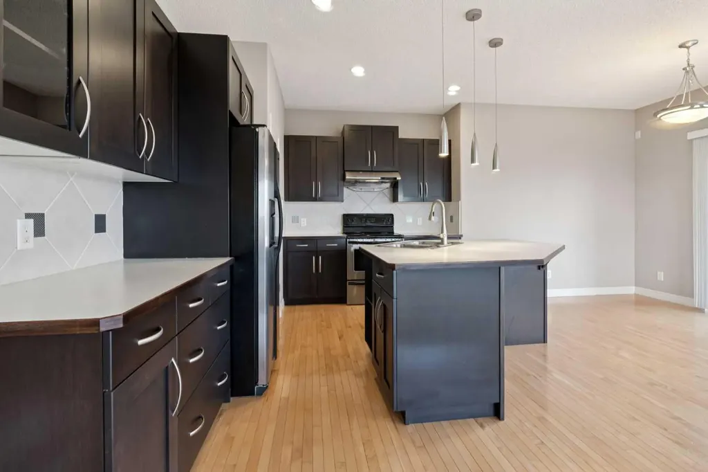 357 Kincora Drive NW Calgary AB T3R 1N3