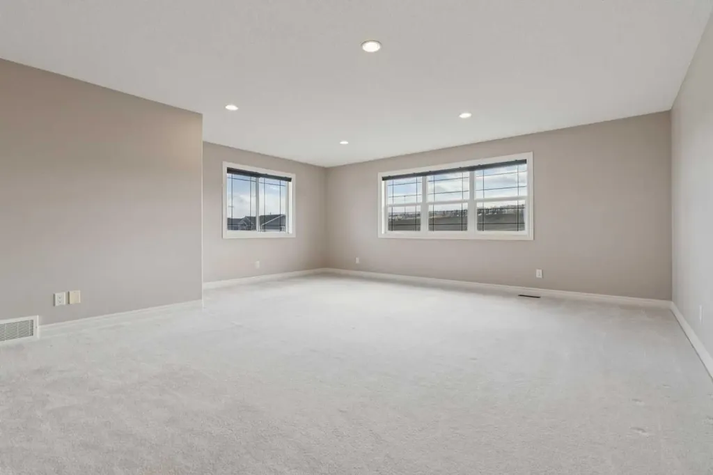 357 Kincora Drive NW Calgary AB T3R 1N3