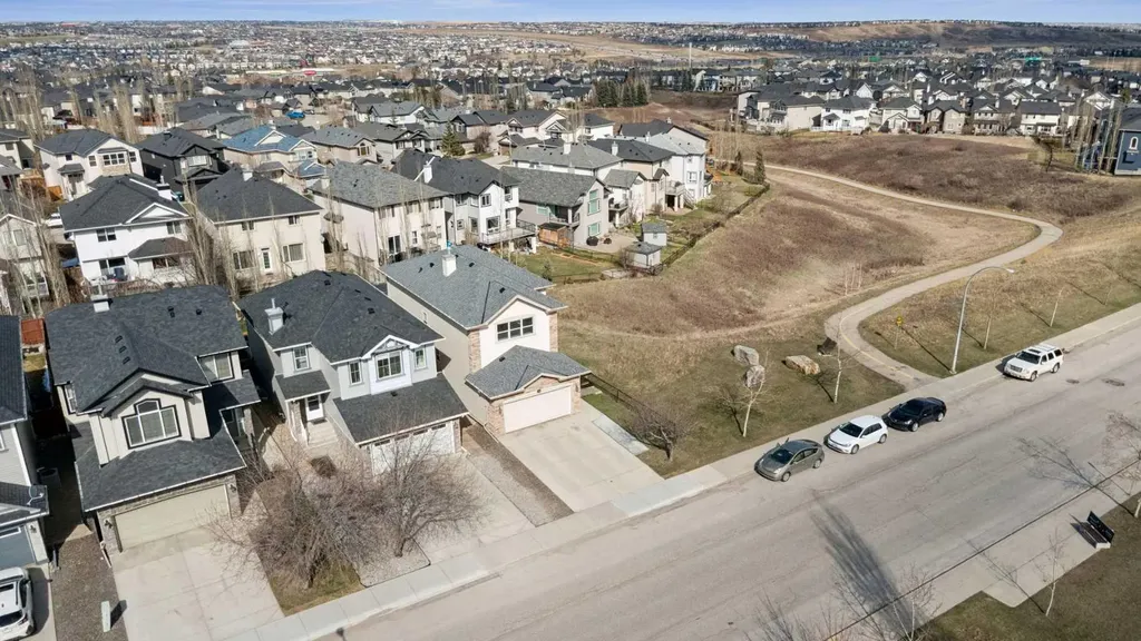 357 Kincora Drive NW Calgary AB T3R 1N3