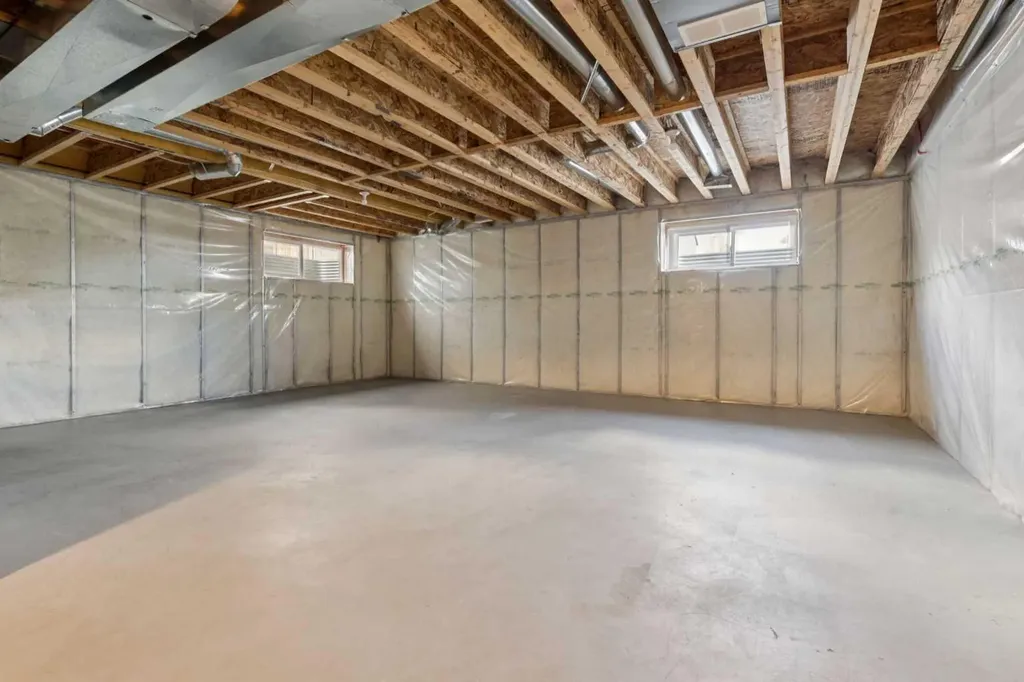 357 Kincora Drive NW Calgary AB T3R 1N3