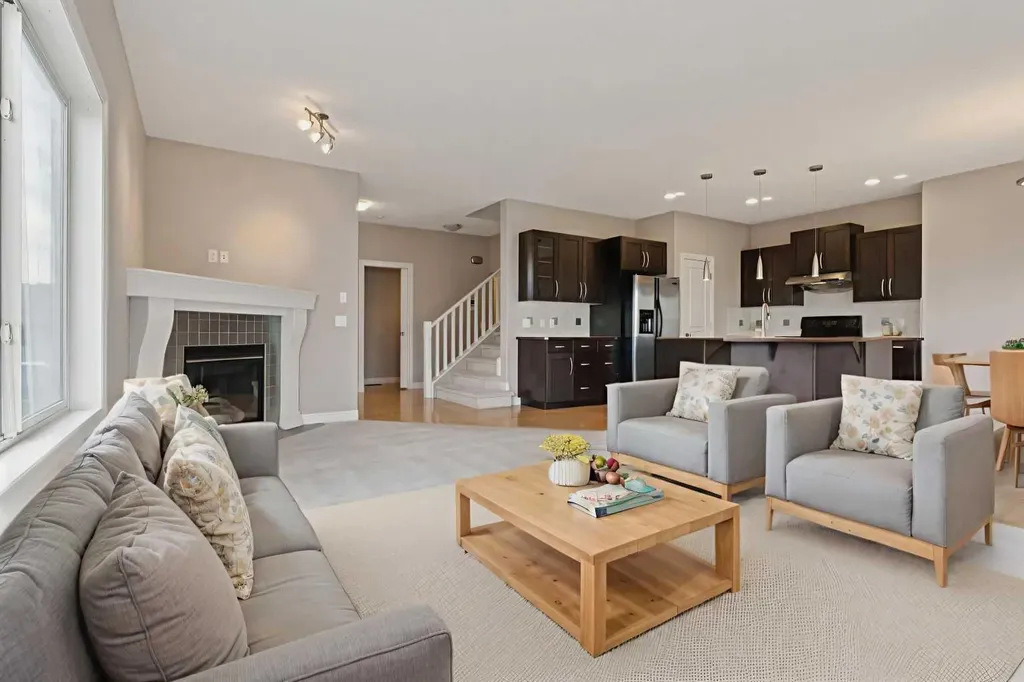 357 Kincora Drive NW Calgary AB T3R 1N3