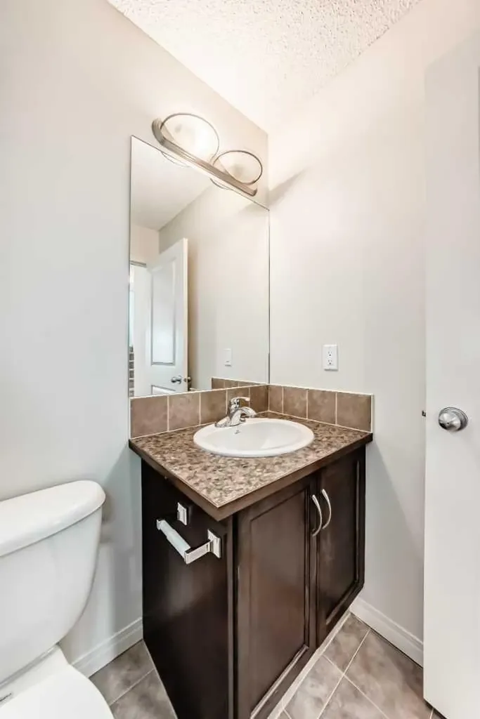 455 Cimarron Boulevard Okotoks AB T1S 0H7