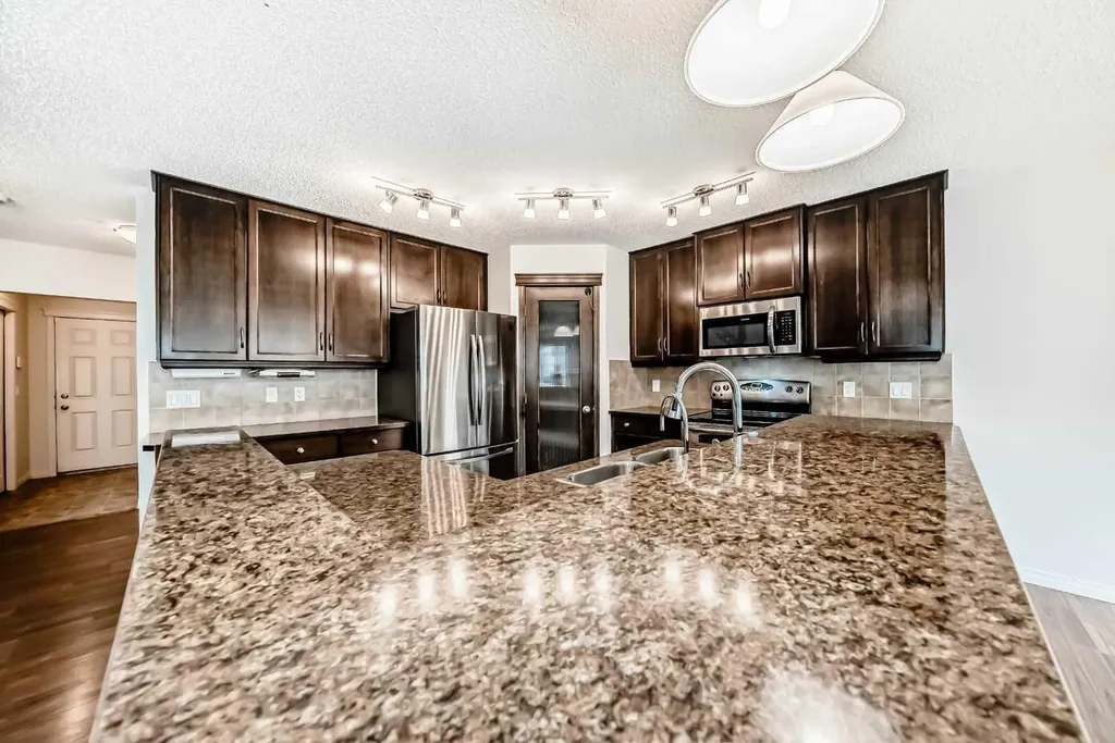 455 Cimarron Boulevard Okotoks AB T1S 0H7