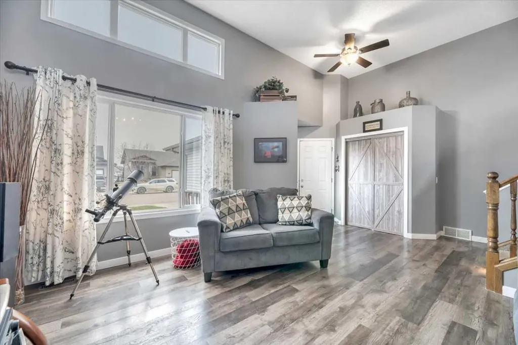156 Aspen Creek Crescent Strathmore AB T1P 0A7
