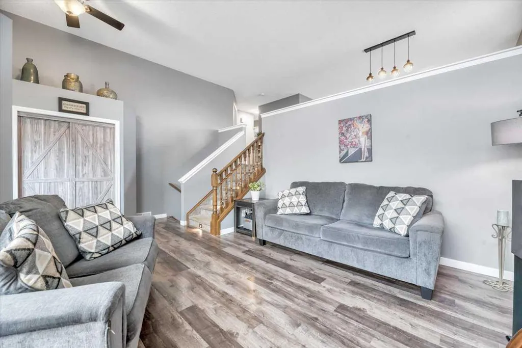 156 Aspen Creek Crescent Strathmore AB T1P 0A7