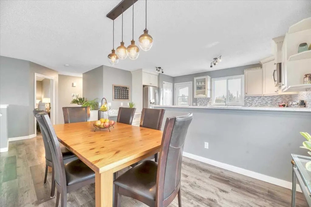 156 Aspen Creek Crescent Strathmore AB T1P 0A7