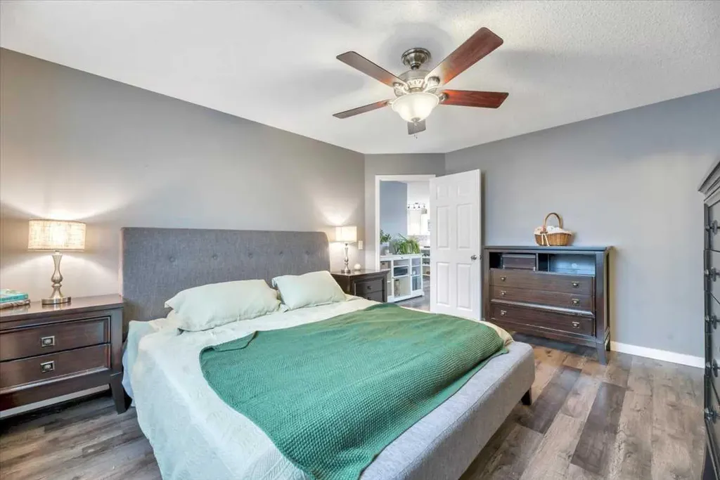 156 Aspen Creek Crescent Strathmore AB T1P 0A7