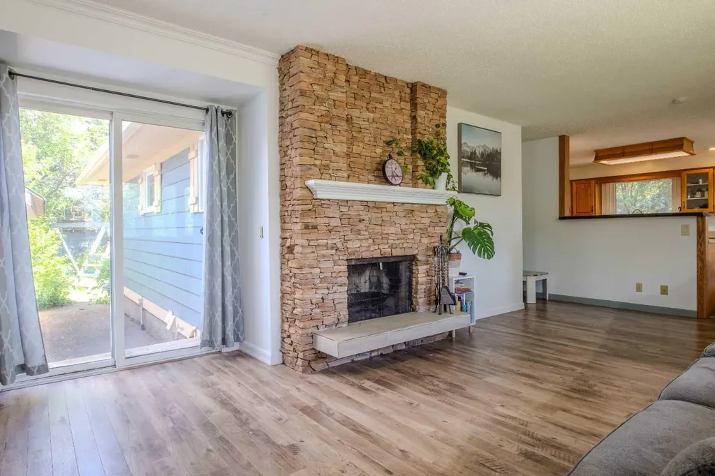 5936 Madigan Drive NE Calgary AB T2A 5A3