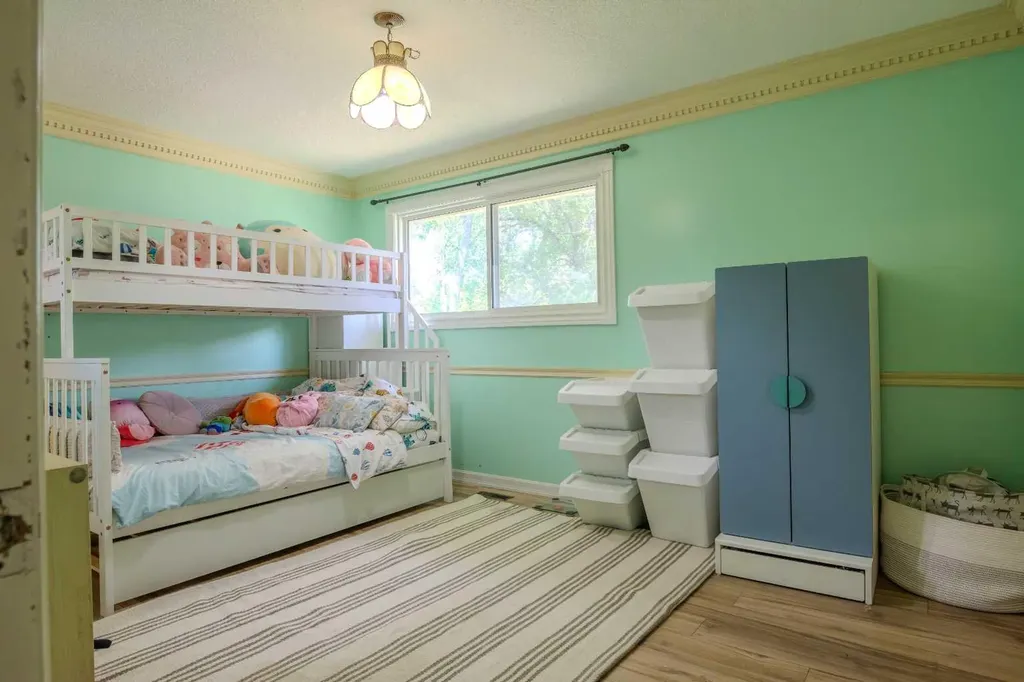 5936 Madigan Drive NE Calgary AB T2A 5A3