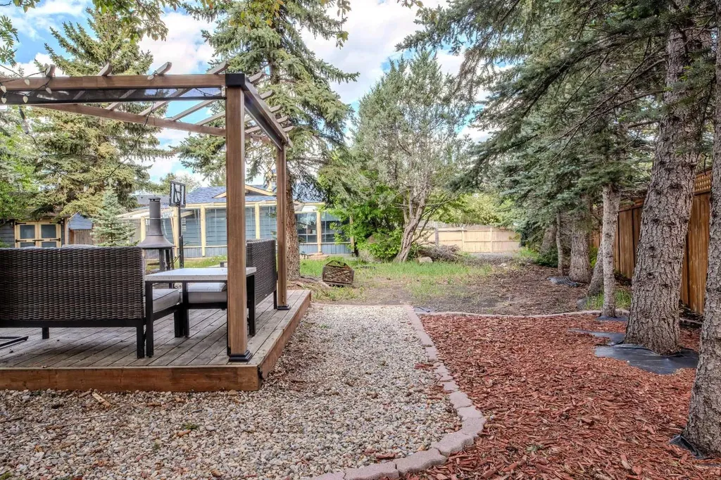 5936 Madigan Drive NE Calgary AB T2A 5A3