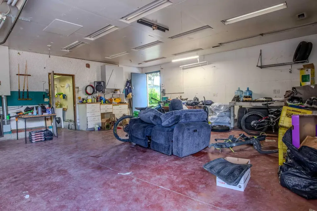 5936 Madigan Drive NE Calgary AB T2A 5A3