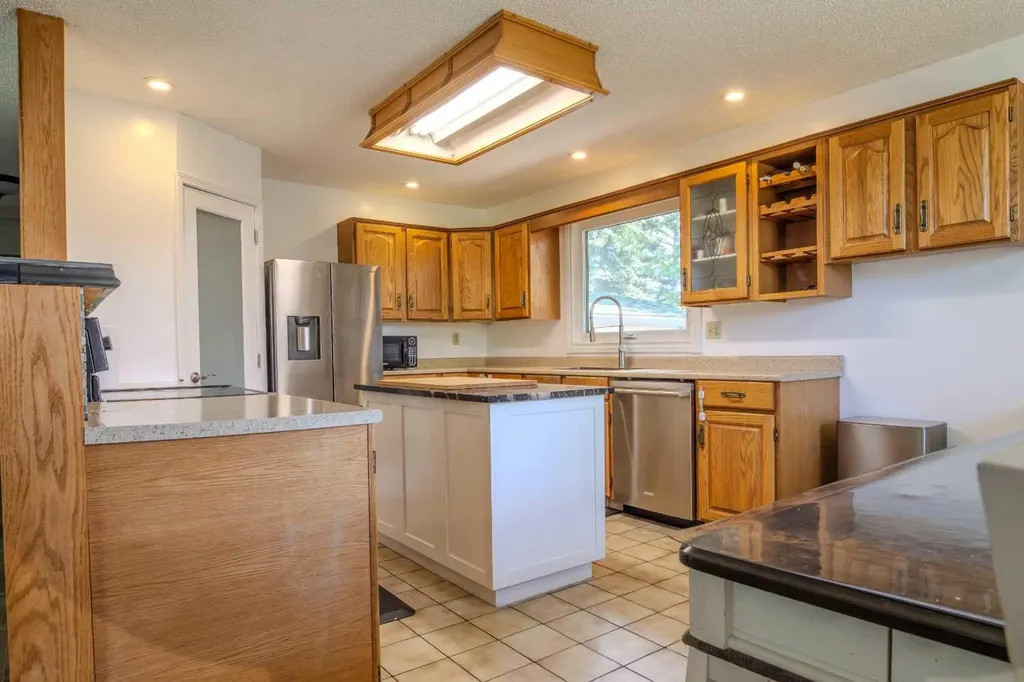 5936 Madigan Drive NE Calgary AB T2A 5A3