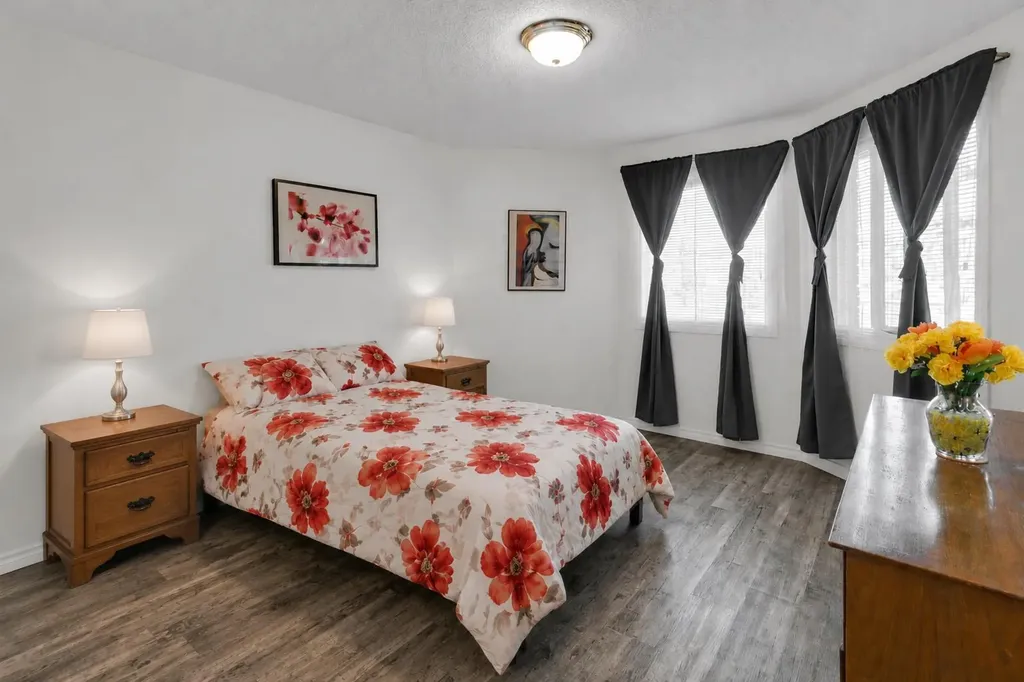 1818 Simcoe Boulevard SW Calgary AB T3H 3L9