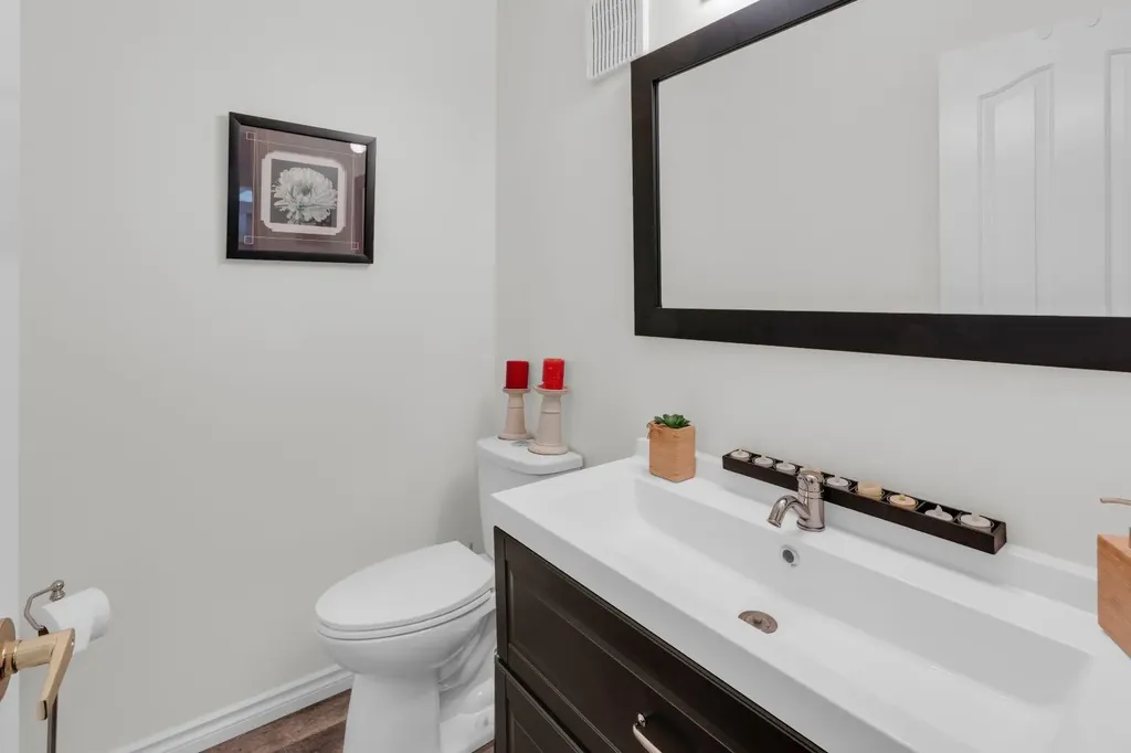 1818 Simcoe Boulevard SW Calgary AB T3H 3L9